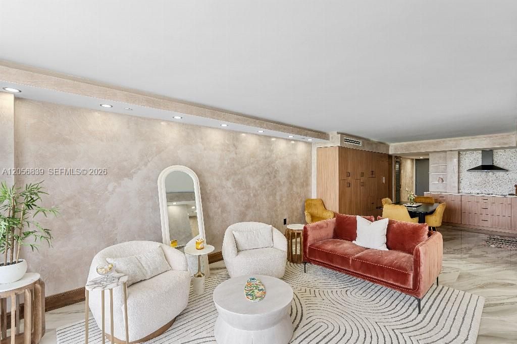 For Sale: $1,299,000 (2 beds, 2 baths, 1389 Square Feet)