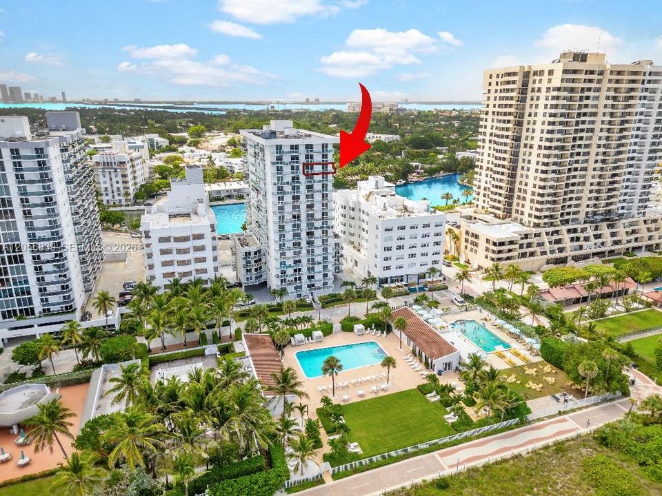 For Sale: $1,299,000 (2 beds, 2 baths, 1389 Square Feet)