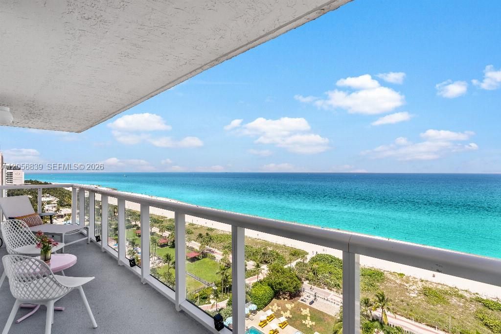 For Sale: $1,299,000 (2 beds, 2 baths, 1389 Square Feet)
