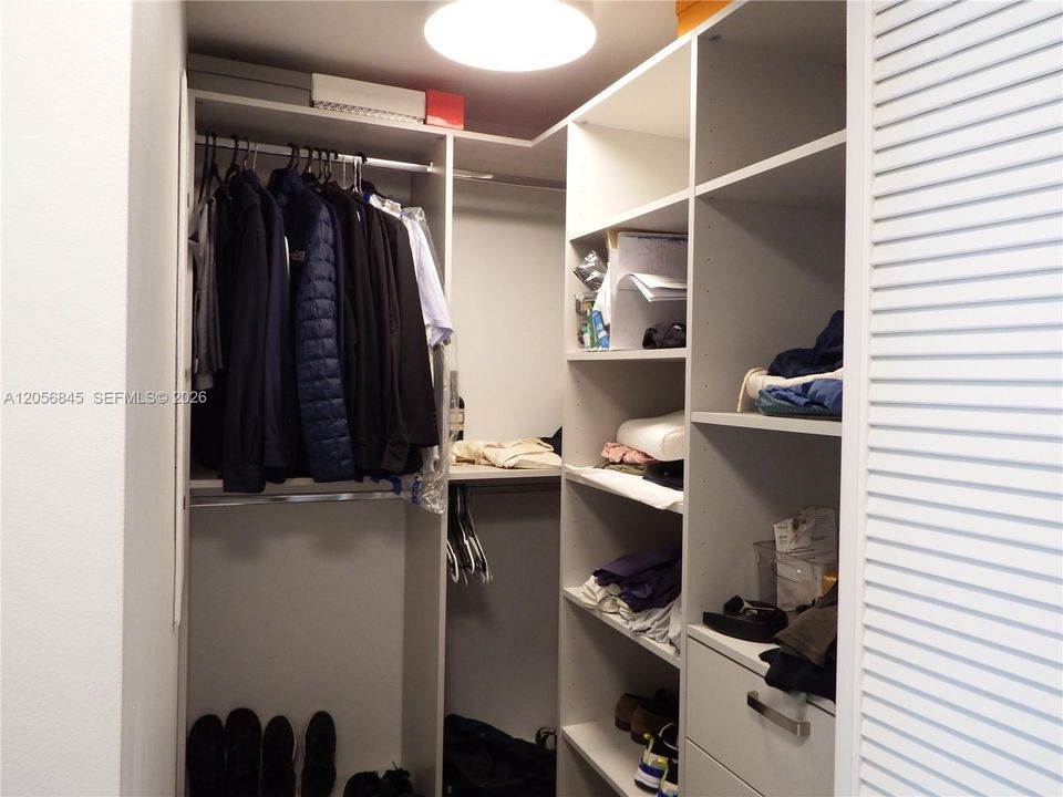 For Rent: $3,650 (2 beds, 2 baths, 1130 Square Feet)