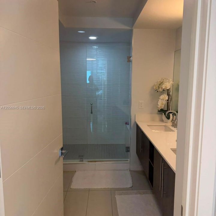 For Rent: $3,650 (2 beds, 2 baths, 1130 Square Feet)