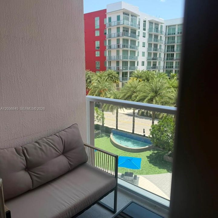 For Rent: $3,650 (2 beds, 2 baths, 1130 Square Feet)