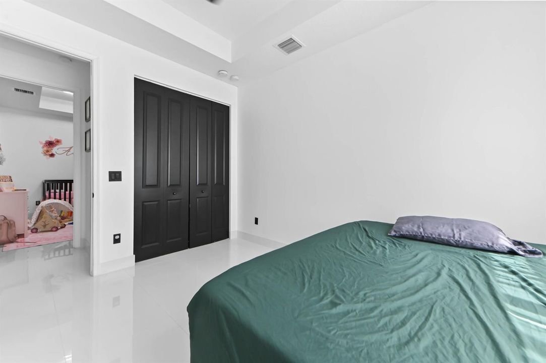 10 bedroom 02