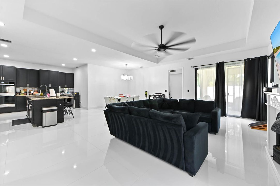 17 living room 05