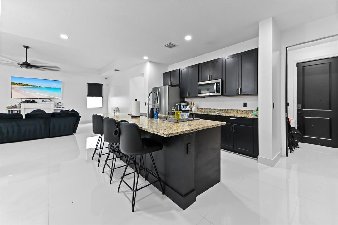 26 kitchen 05