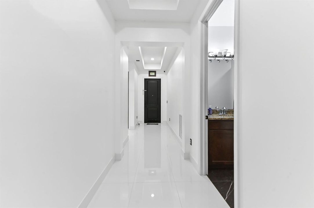 06 Hallway 02