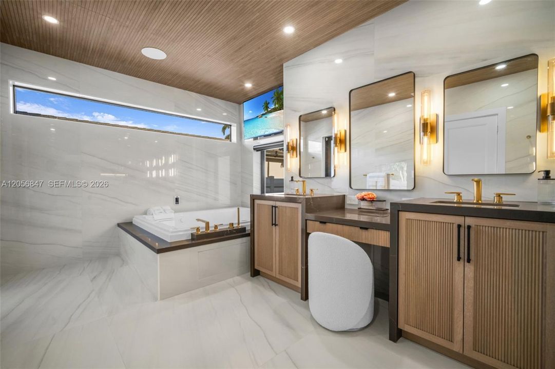 En Venta: $4,495,000 (6 camas, 5 baños, 0 Pies cuadrados)
