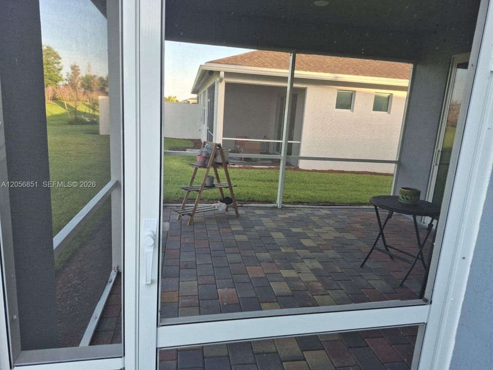 En Venta: $390,000 (2 camas, 2 baños, 1579 Pies cuadrados)