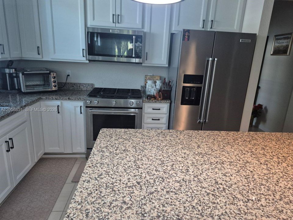 En Venta: $390,000 (2 camas, 2 baños, 1579 Pies cuadrados)