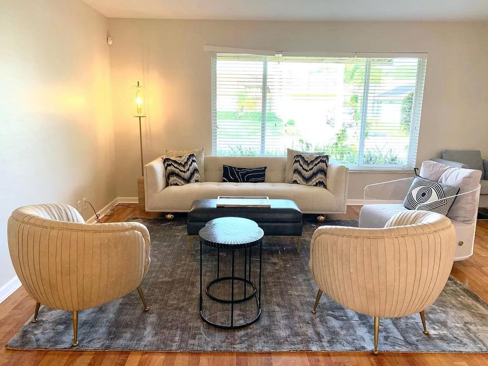 Living Rm
