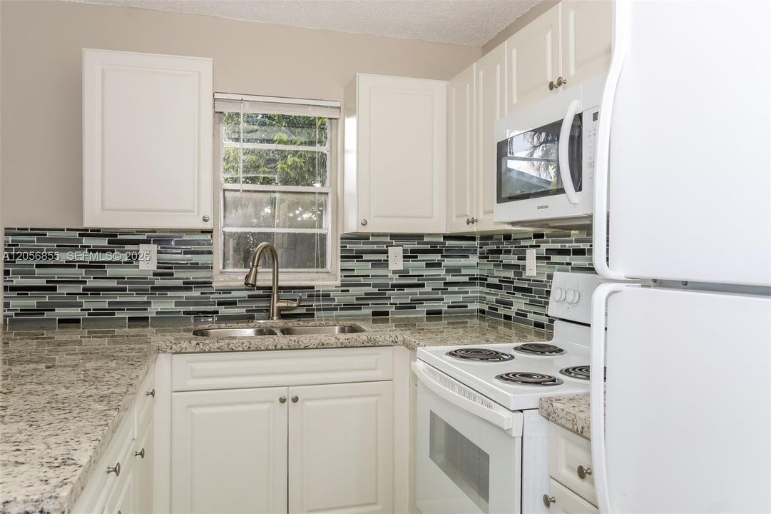 Active With Contract: $2,640 (4 beds, 2 baths, 1288 Square Feet)