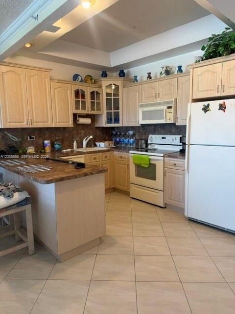 На продажу: $490,000 (1 спален, 1 ванн, 930 Квадратных фут)