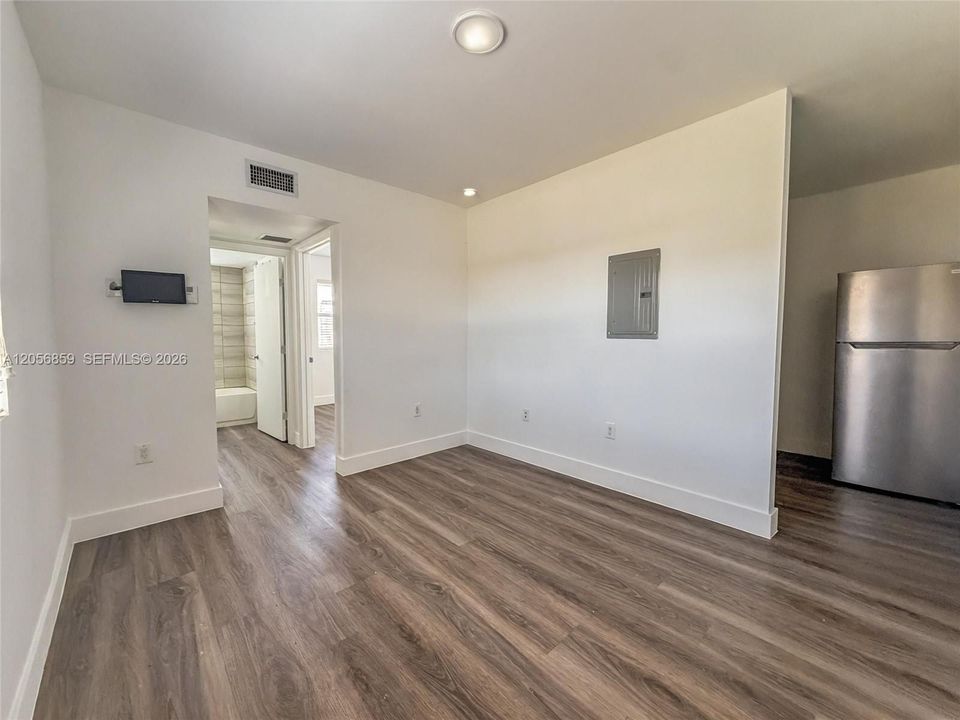 En Renta: $1,600 (1 camas, 1 baños, 425 Pies cuadrados)