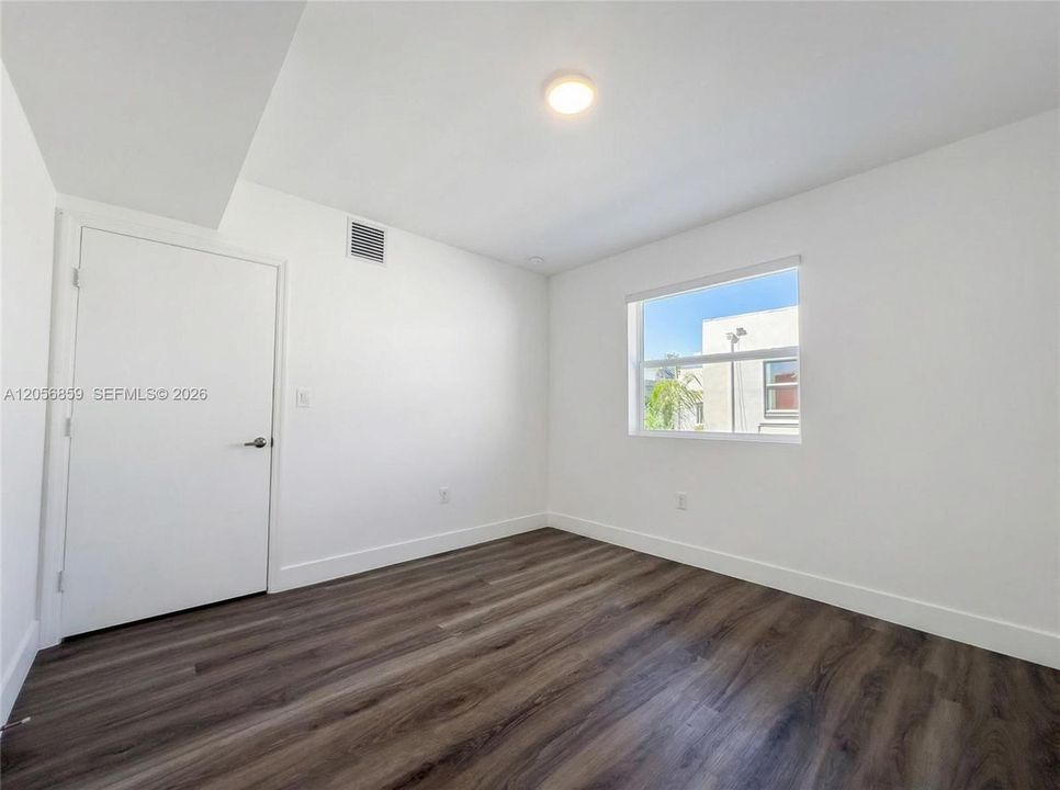 En Renta: $1,600 (1 camas, 1 baños, 425 Pies cuadrados)