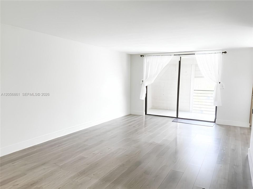 На продажу: $125,000 (2 спален, 2 ванн, 852 Квадратных фут)