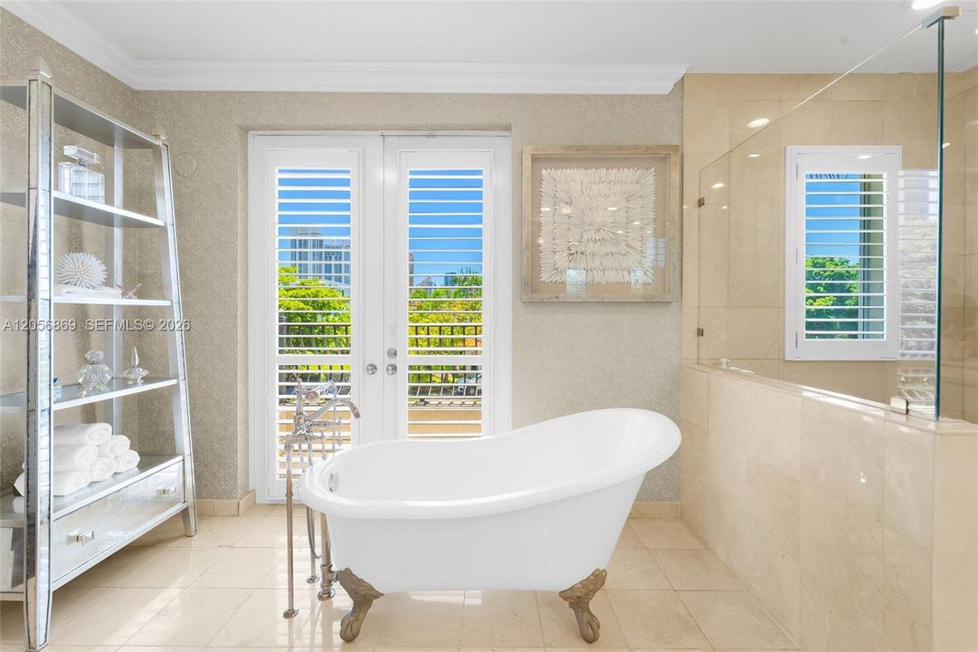 В аренду: $19,000 (6 спален, 6 ванн, 4167 Квадратных фут)