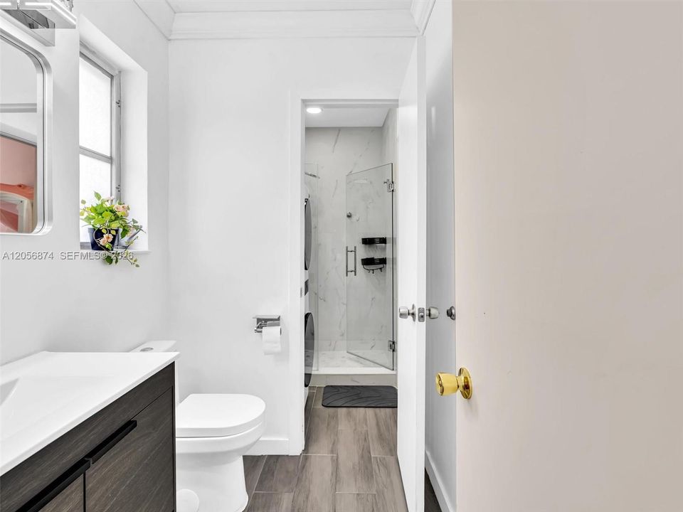 For Sale: $375,000 (2 beds, 2 baths, 1190 Square Feet)