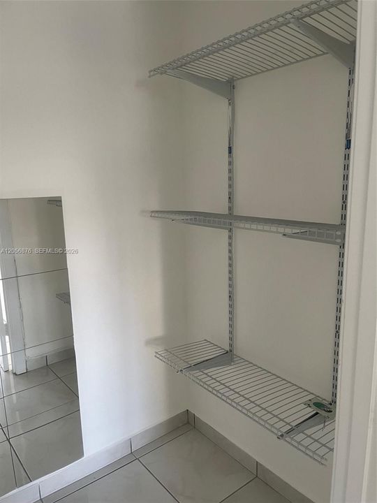 На продажу: $348,600 (2 спален, 2 ванн, 1350 Квадратных фут)