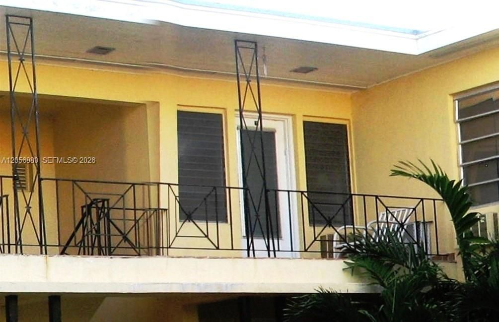 For Rent: $1,550 (1 beds, 1 baths, 400 Square Feet)
