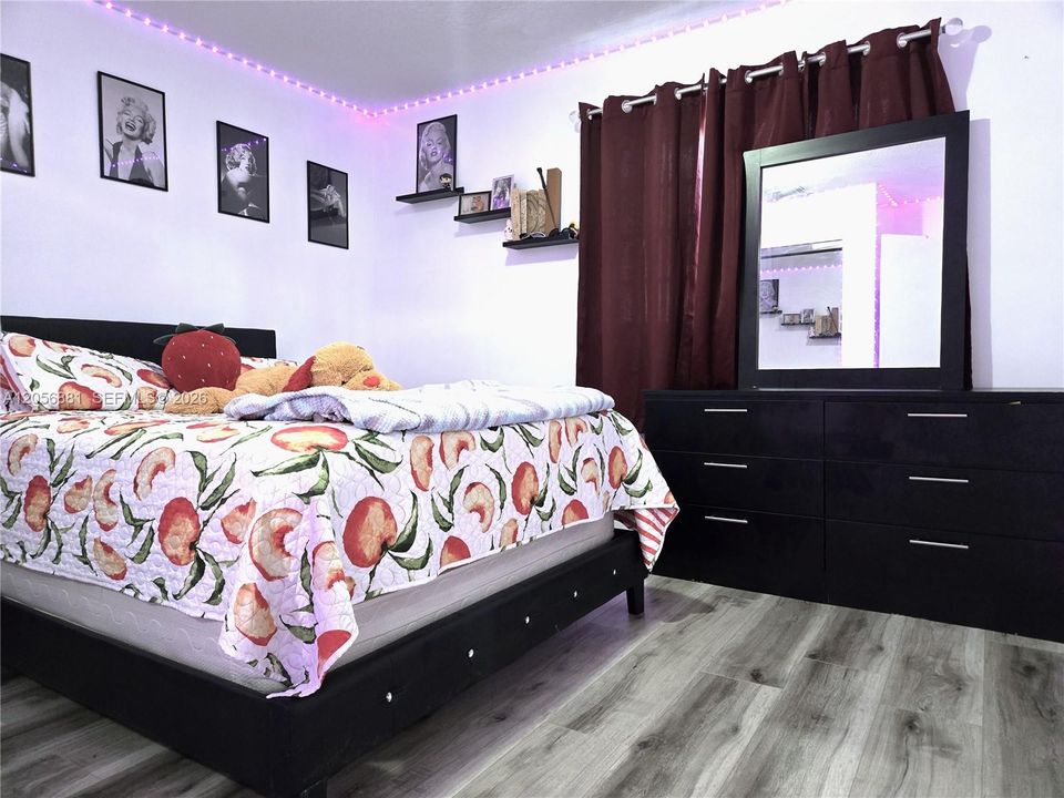 En Venta: $520,000 (3 camas, 2 baños, 1490 Pies cuadrados)