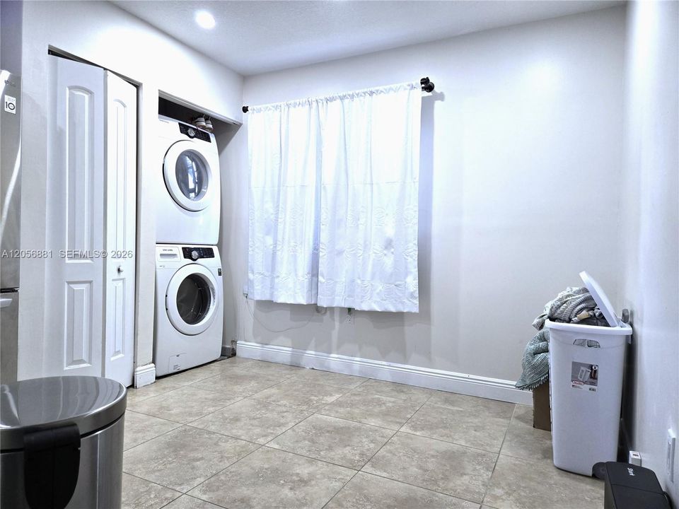 En Venta: $520,000 (3 camas, 2 baños, 1490 Pies cuadrados)