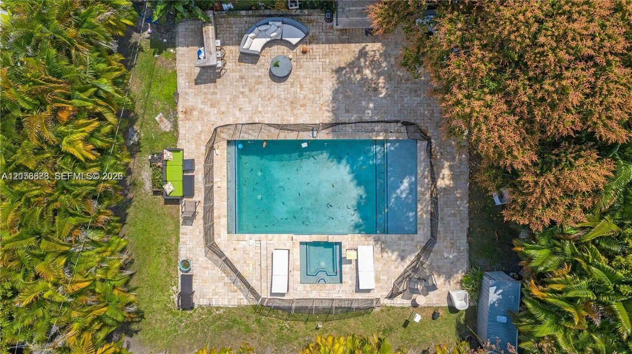 En Venta: $1,350,000 (4 camas, 3 baños, 1900 Pies cuadrados)