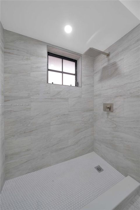En Renta: $2,700 (2 camas, 3 baños, 958 Pies cuadrados)