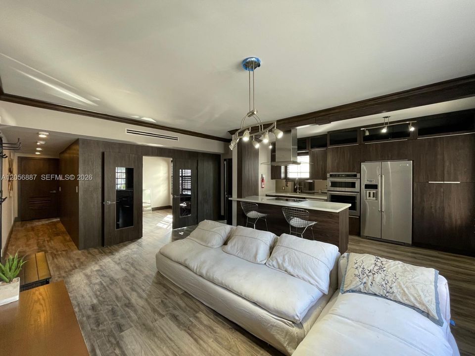 В аренду: $3,500 (2 спален, 2 ванн, 790 Квадратных фут)