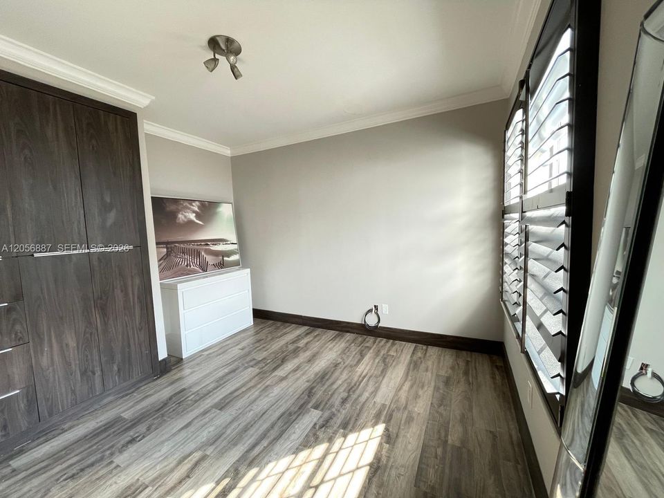 В аренду: $3,500 (2 спален, 2 ванн, 790 Квадратных фут)