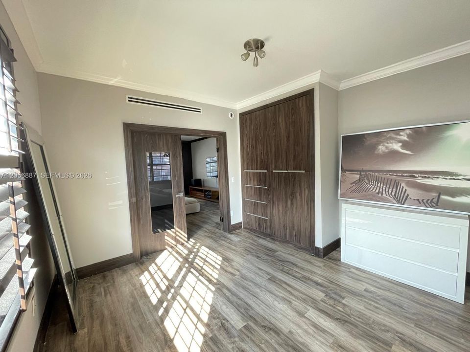 В аренду: $3,500 (2 спален, 2 ванн, 790 Квадратных фут)