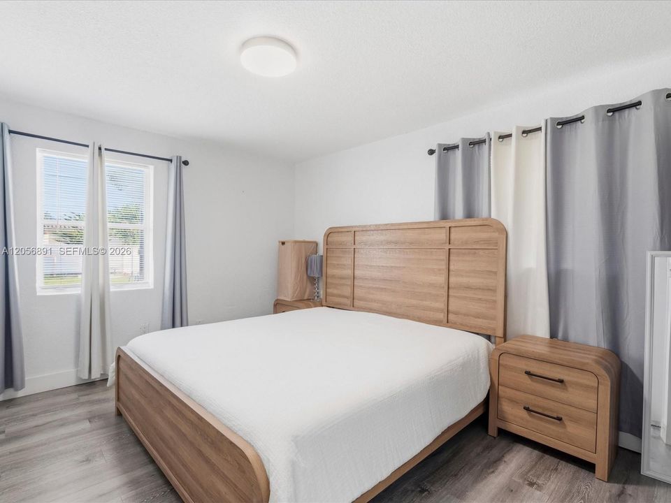 На продажу: $460,000 (3 спален, 2 ванн, 1196 Квадратных фут)