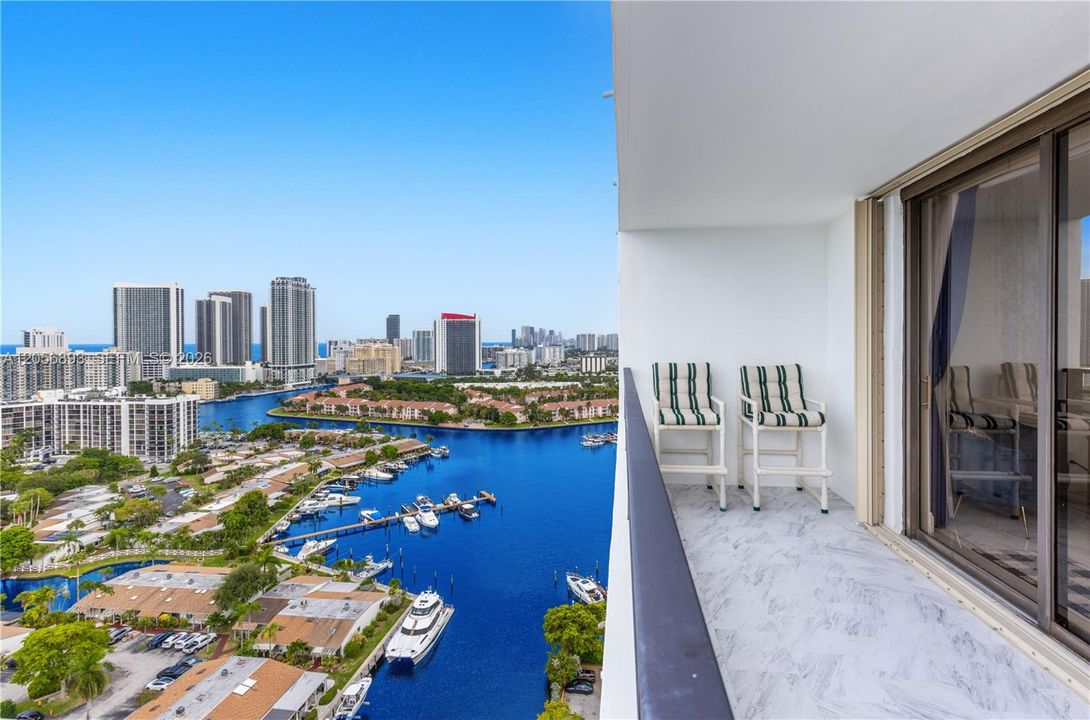 En Venta: $479,000 (2 camas, 2 baños, 1280 Pies cuadrados)