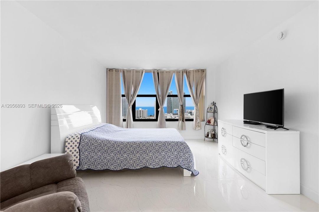En Venta: $479,000 (2 camas, 2 baños, 1280 Pies cuadrados)