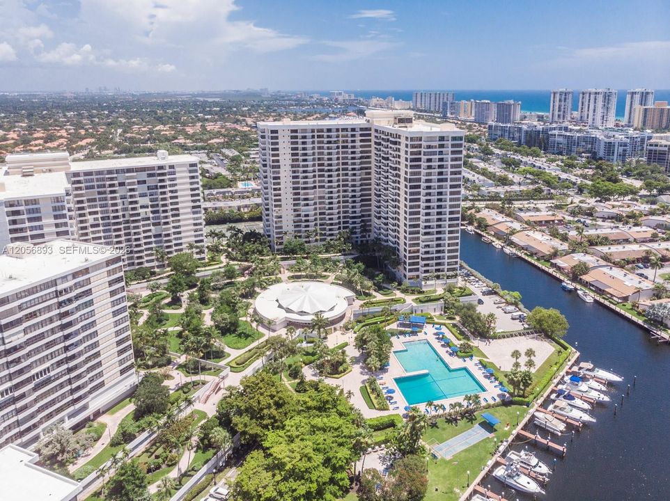 En Venta: $479,000 (2 camas, 2 baños, 1280 Pies cuadrados)