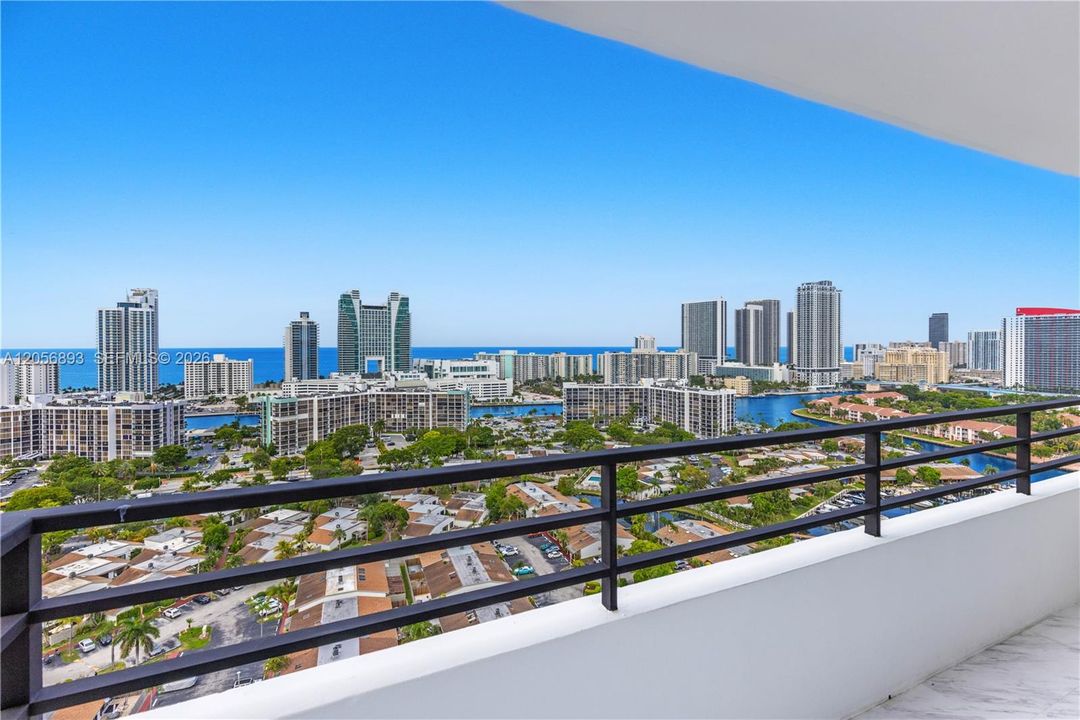En Venta: $479,000 (2 camas, 2 baños, 1280 Pies cuadrados)