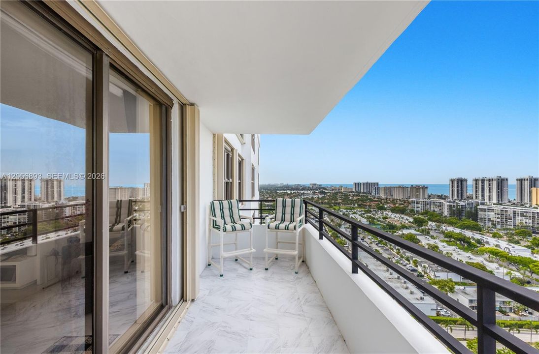 En Venta: $479,000 (2 camas, 2 baños, 1280 Pies cuadrados)