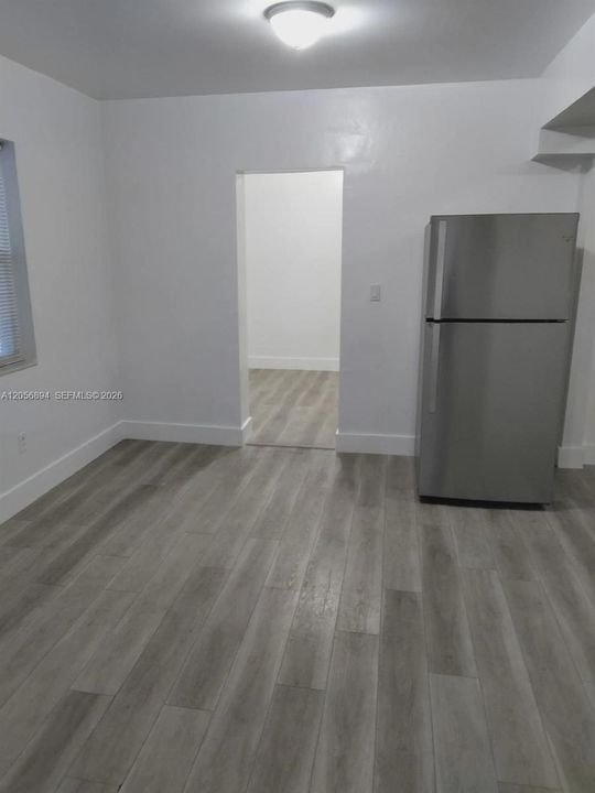 В аренду: $2,300 (3 спален, 1 ванн, 1584 Квадратных фут)