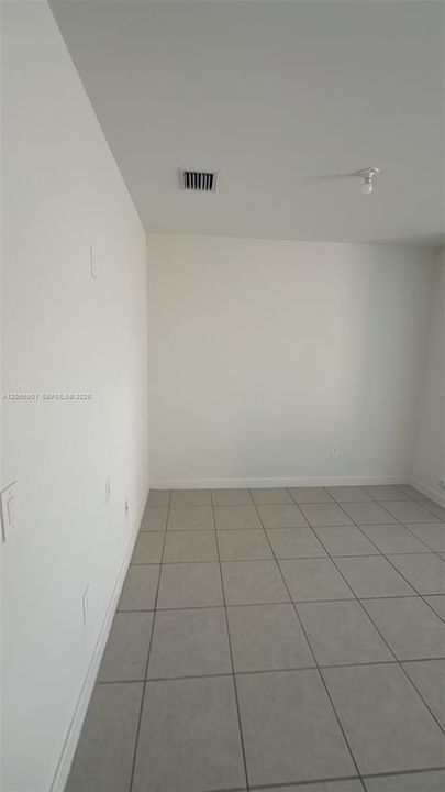 В аренду: $2,600 (3 спален, 3 ванн, 1328 Квадратных фут)