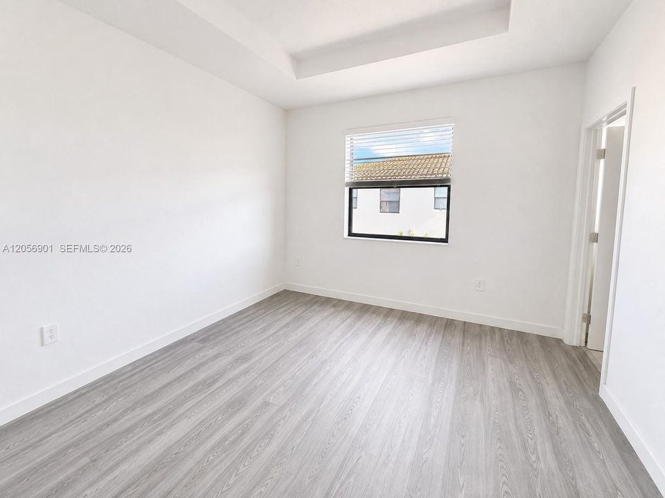 В аренду: $2,600 (3 спален, 3 ванн, 1328 Квадратных фут)