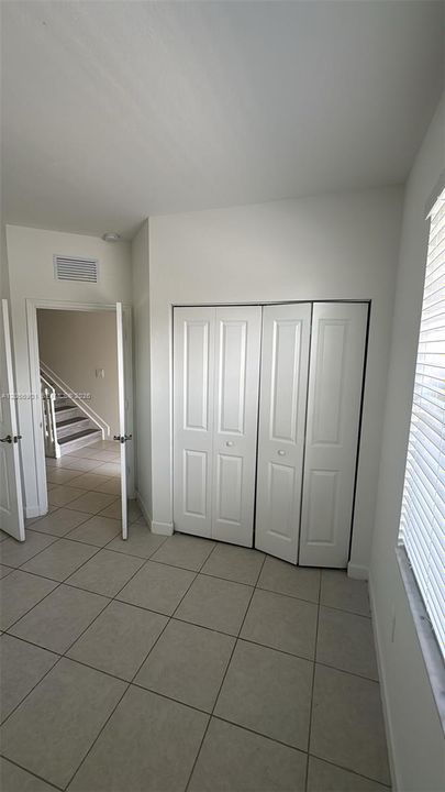 В аренду: $2,600 (3 спален, 3 ванн, 1328 Квадратных фут)