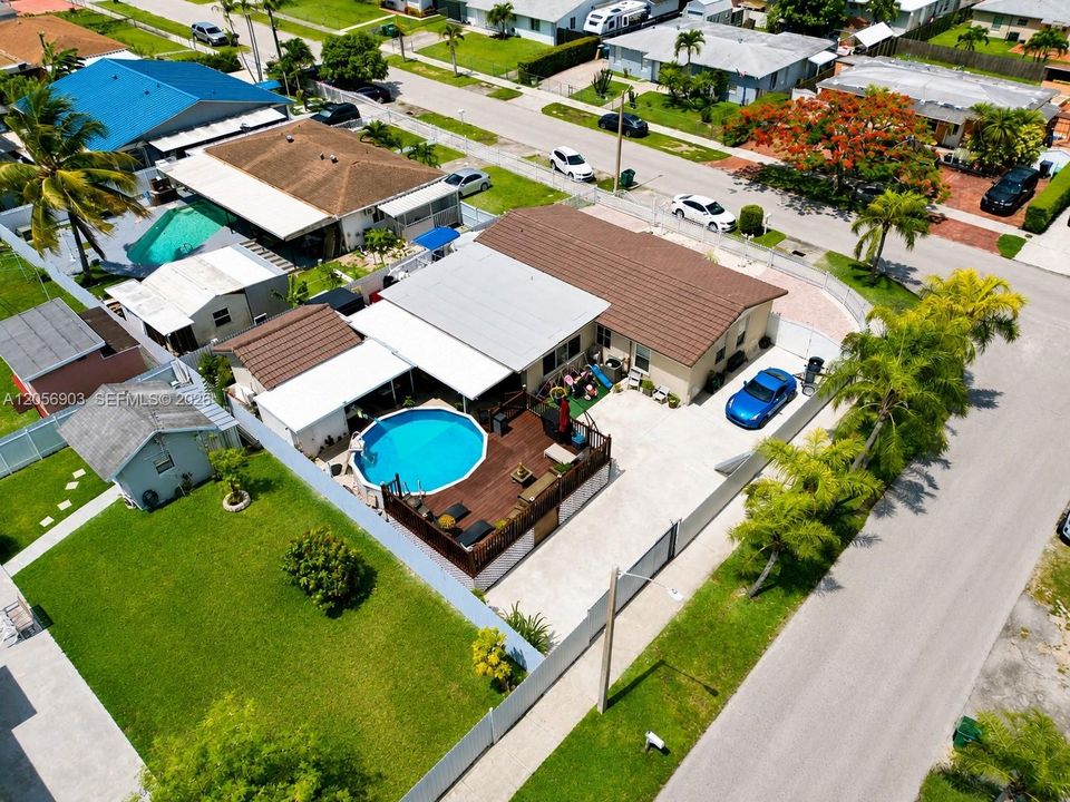 На продажу: $635,000 (3 спален, 2 ванн, 1680 Квадратных фут)