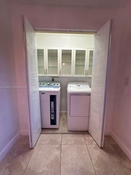 В аренду: $2,250 (2 спален, 2 ванн, 963 Квадратных фут)