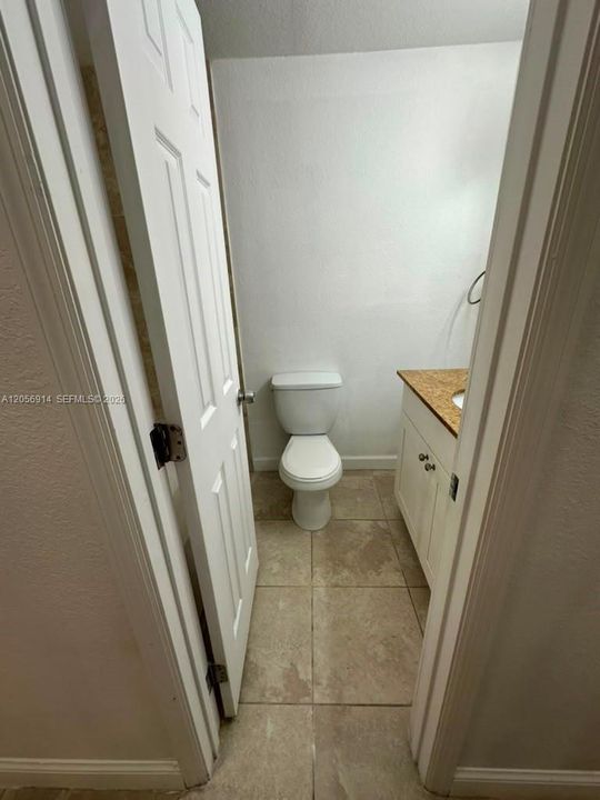 В аренду: $2,250 (2 спален, 2 ванн, 963 Квадратных фут)