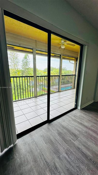 В аренду: $2,600 (3 спален, 2 ванн, 1270 Квадратных фут)
