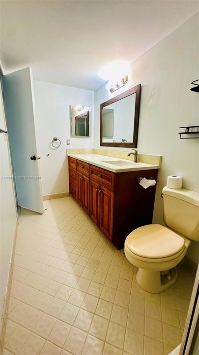 В аренду: $2,600 (3 спален, 2 ванн, 1270 Квадратных фут)