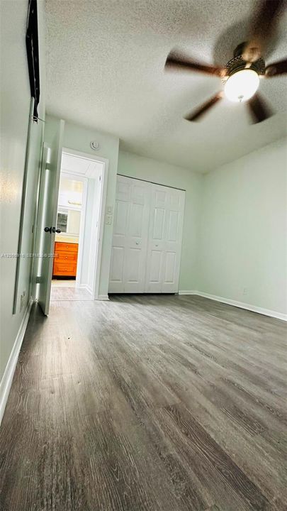 В аренду: $2,600 (3 спален, 2 ванн, 1270 Квадратных фут)