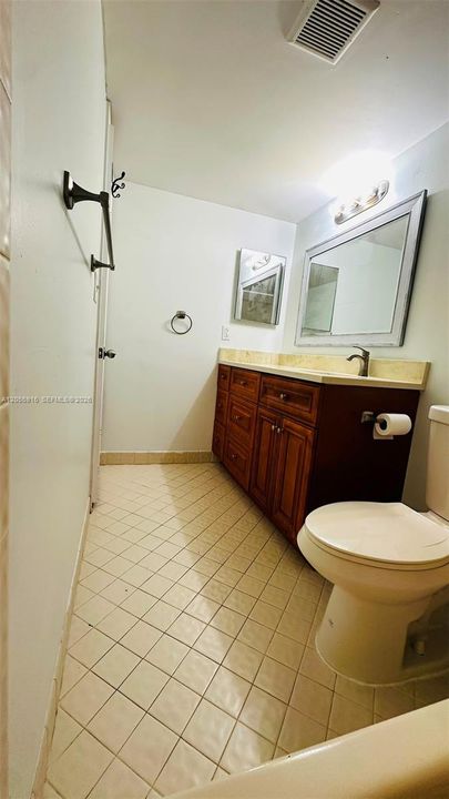 В аренду: $2,600 (3 спален, 2 ванн, 1270 Квадратных фут)
