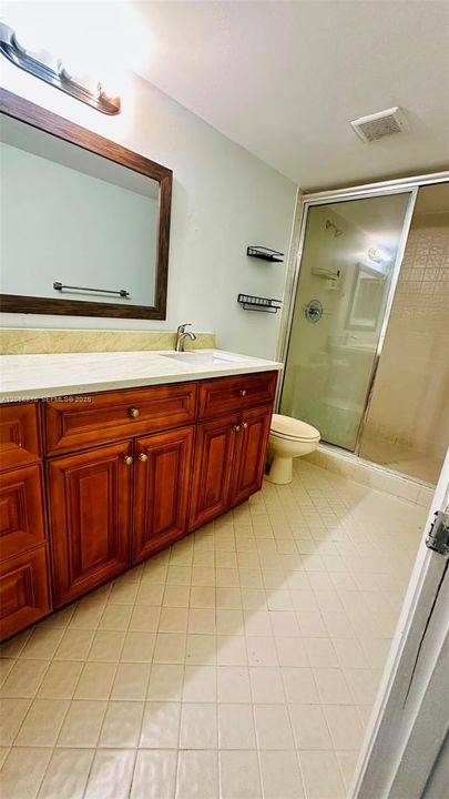 В аренду: $2,600 (3 спален, 2 ванн, 1270 Квадратных фут)