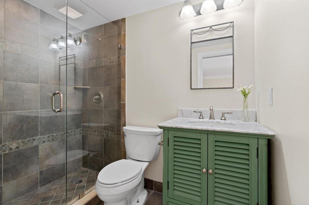 Master ensuite Bathroom