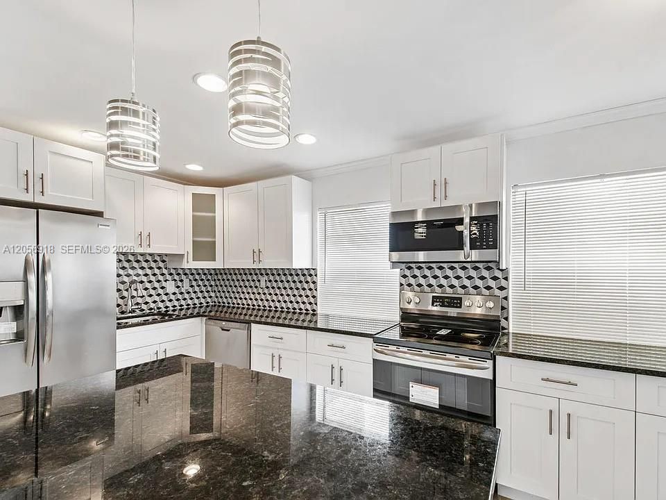 For Rent: $2,500 (2 beds, 2 baths, 0 Square Feet)